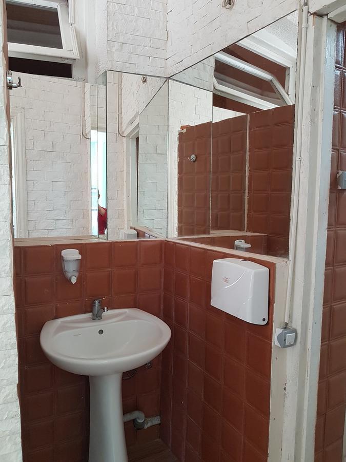 Tbilisi Yard Hostel Ngoại thất bức ảnh