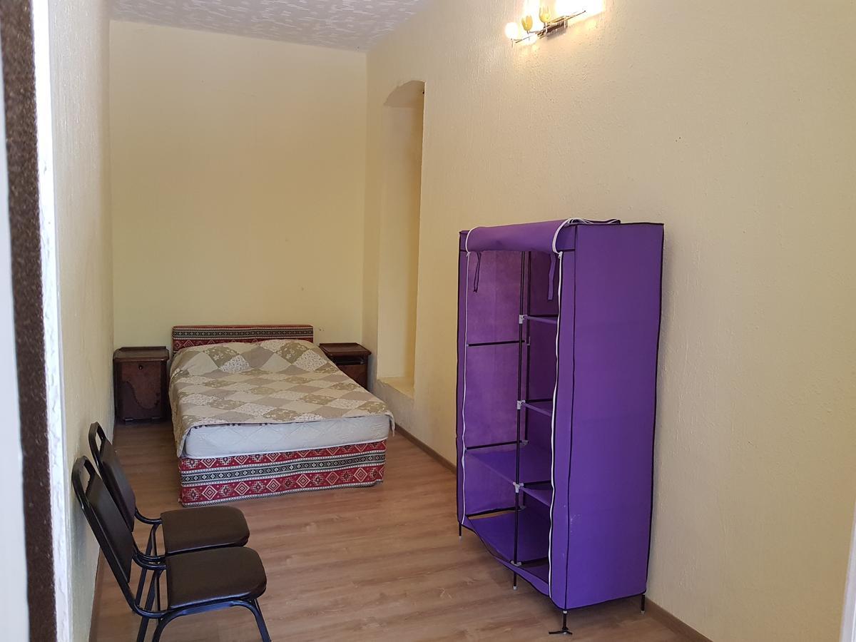 Tbilisi Yard Hostel Ngoại thất bức ảnh